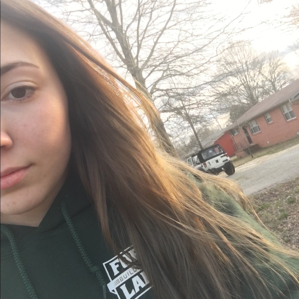 Meet your Posher, Kaylie